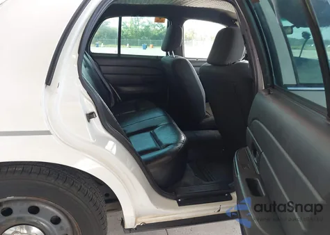 2009 Ford Crown Victoria Police/Police Interceptor/Police Interceptor W/3.55 Ls Axle (730A) из США, поврежденный, VIN 2FAHP71V89X143669